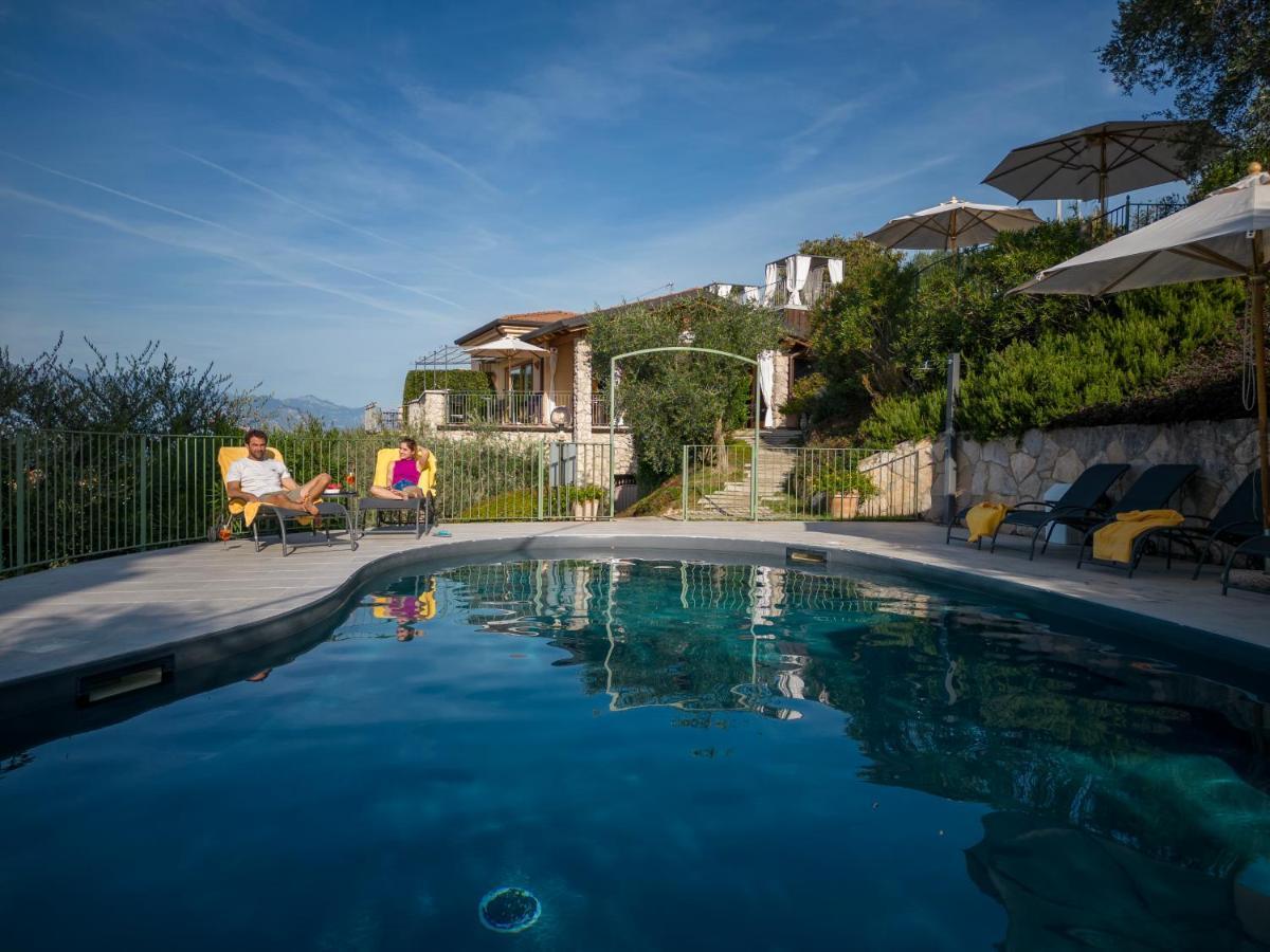 Residence Ca Del Lago Torri Del Benaco Buitenkant foto