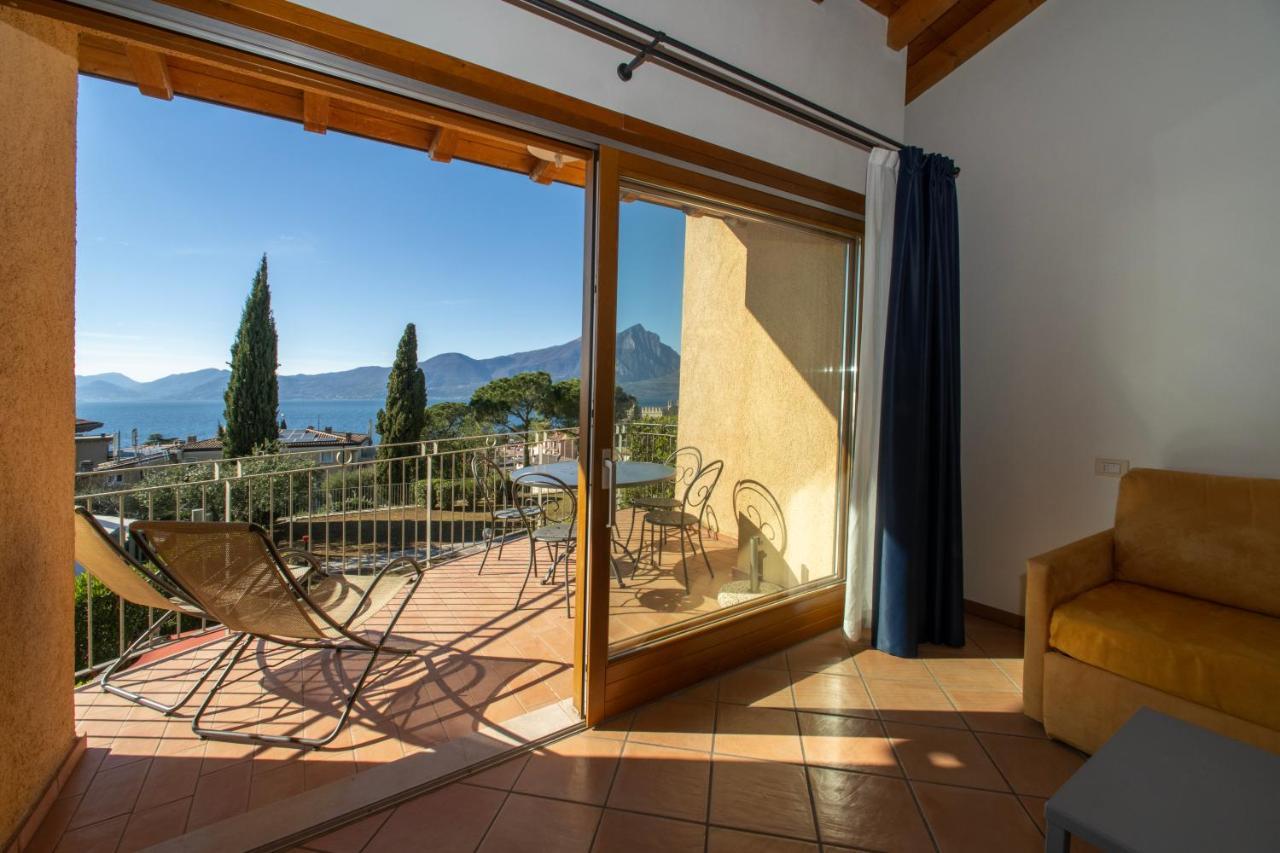 Residence Ca Del Lago Torri Del Benaco Buitenkant foto
