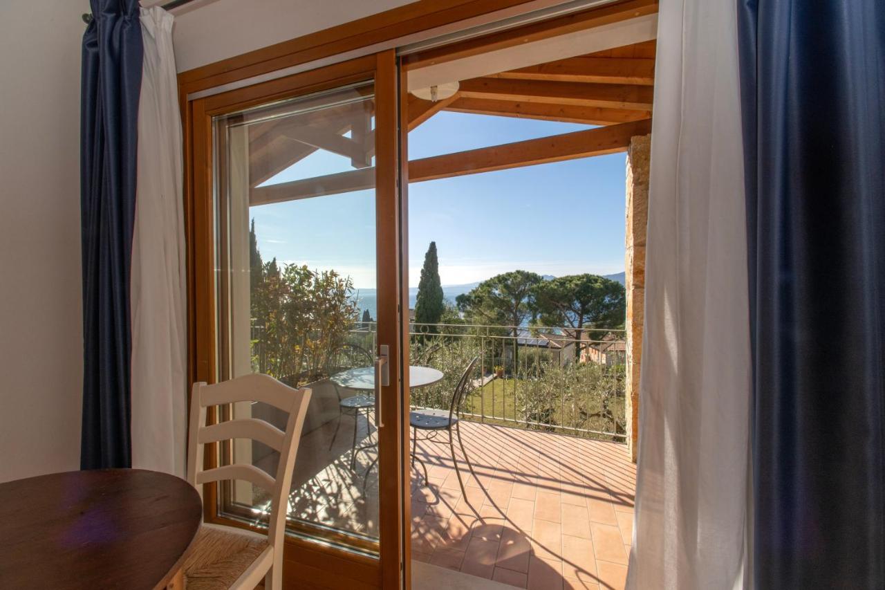 Residence Ca Del Lago Torri Del Benaco Buitenkant foto