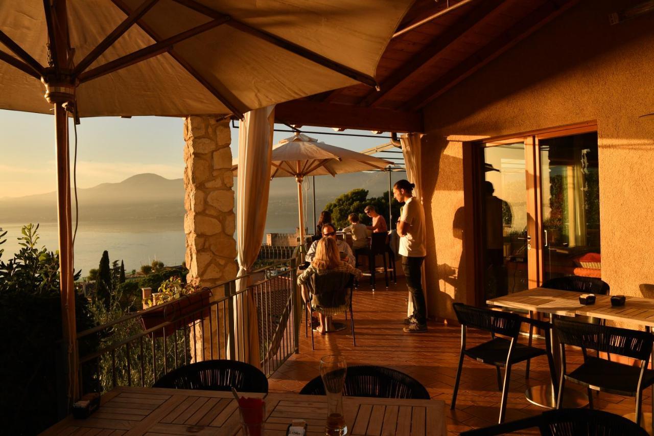 Residence Ca Del Lago Torri Del Benaco Buitenkant foto